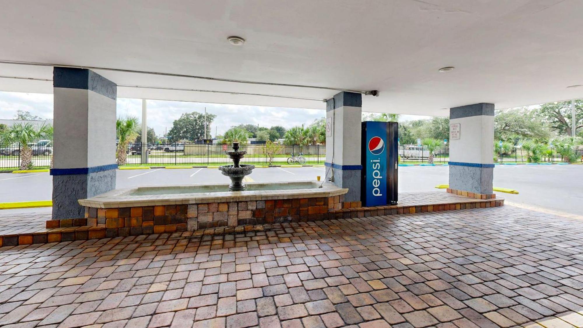 Days Inn By Wyndham Orlando Downtown Exterior photo