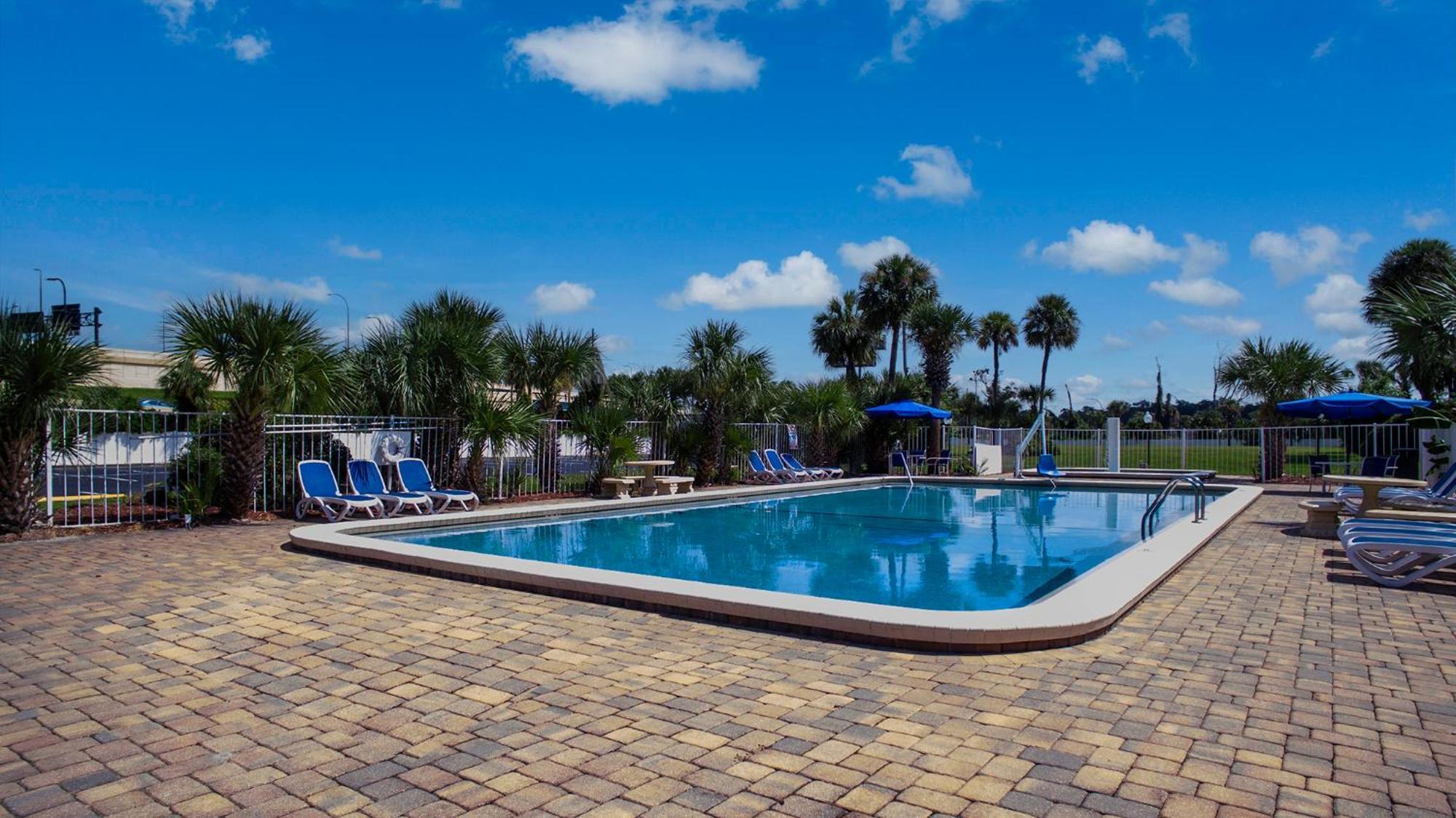 Days Inn By Wyndham Orlando Downtown Exterior photo