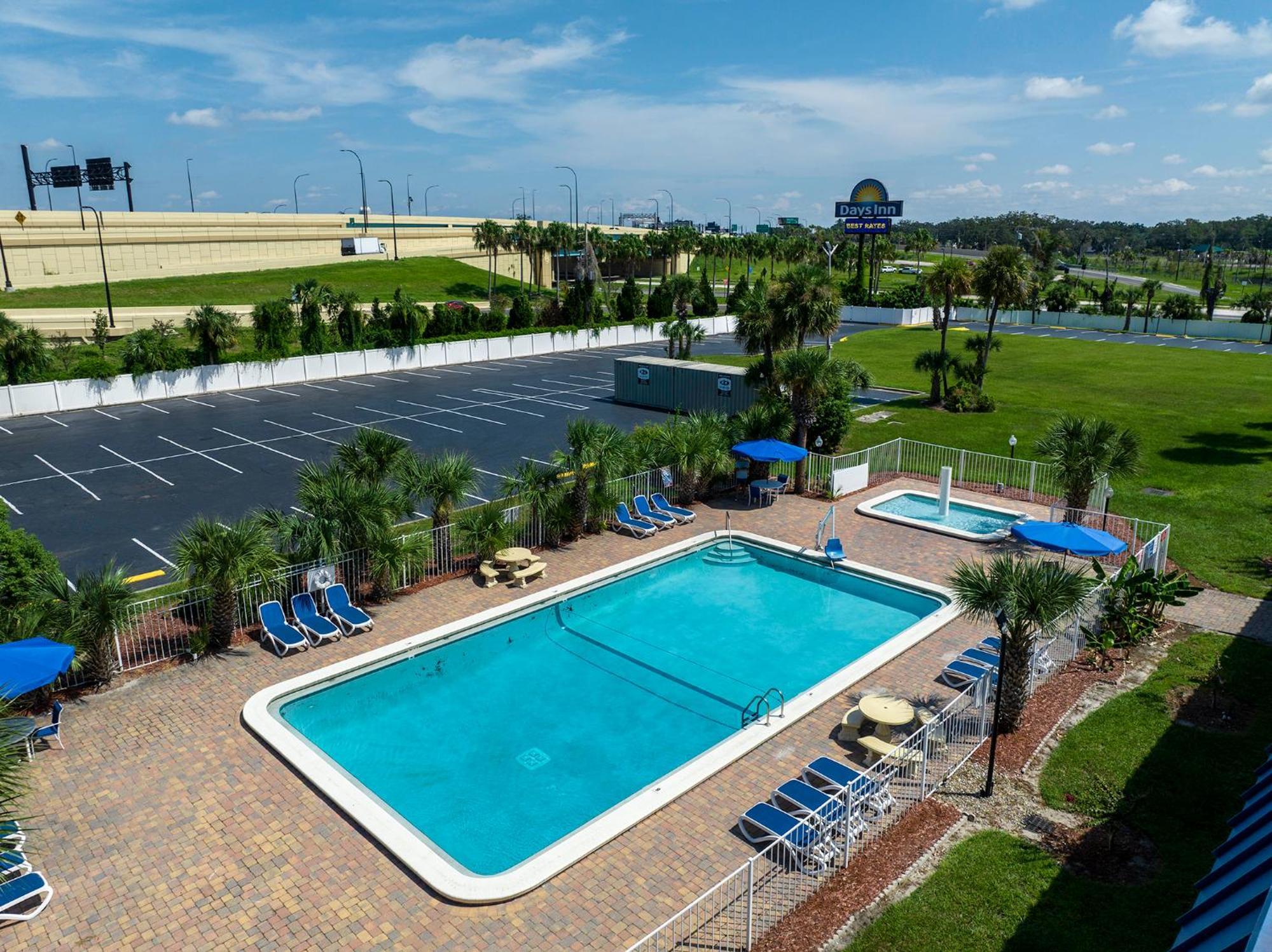 Days Inn By Wyndham Orlando Downtown Exterior photo