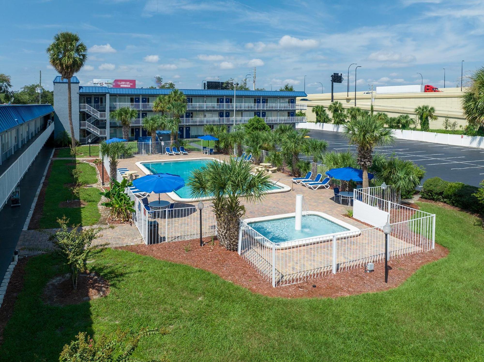 Days Inn By Wyndham Orlando Downtown Exterior photo